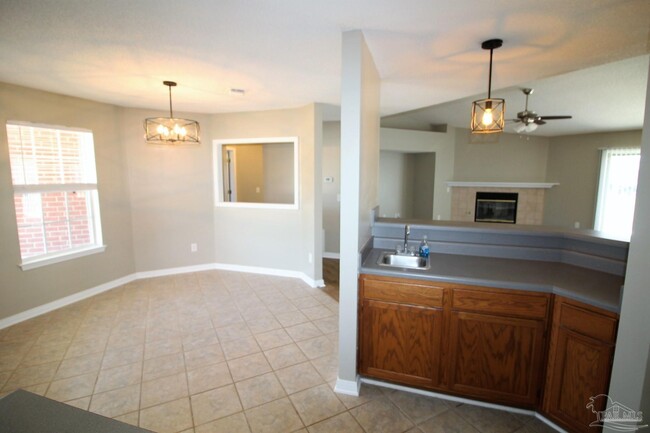 Building Photo - 3329 Tiller Ct