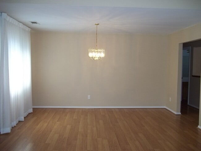 Building Photo - 6339 N Delbert Ave