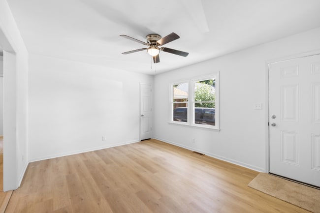 Foto del edificio - 3512 Columbia St