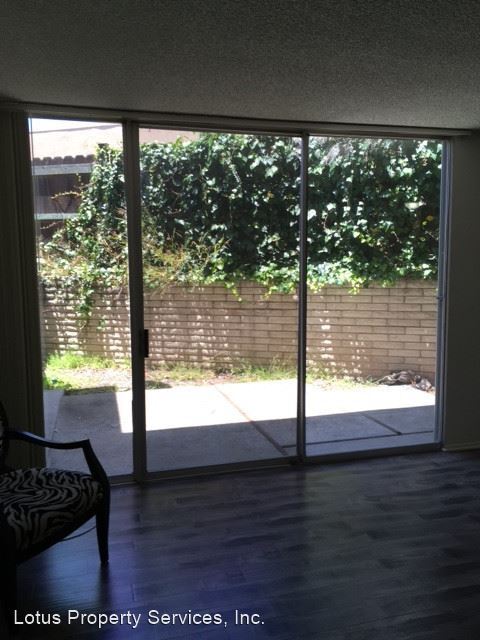 Building Photo - 777 Domingo Dr
