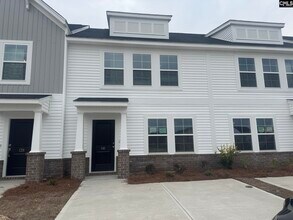 Building Photo - 141 Carr Ln