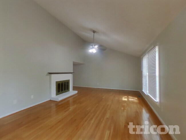 Foto del edificio - 2241 Old Bailey Ct