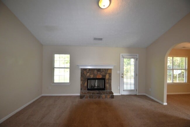 Building Photo - 875 Wilmont Ct