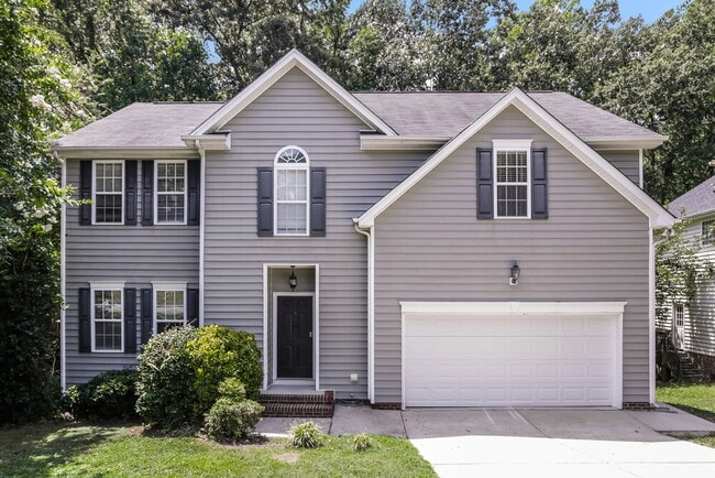 Building Photo - 136 Roan Dr
