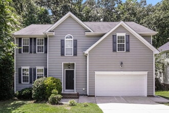 Building Photo - 136 Roan Dr