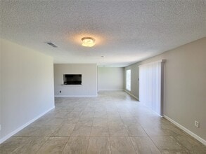 Building Photo - 8530 Quail Burg Ln