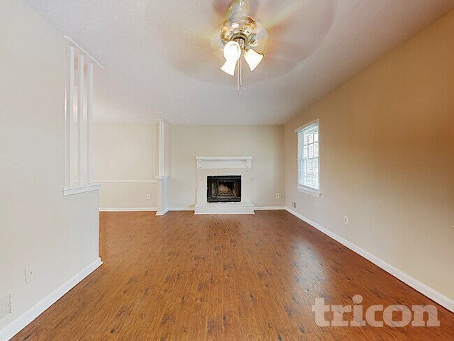 Foto del edificio - 190 Canterbury Ln