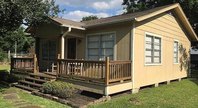 Foto del edificio - 17419 South Dr