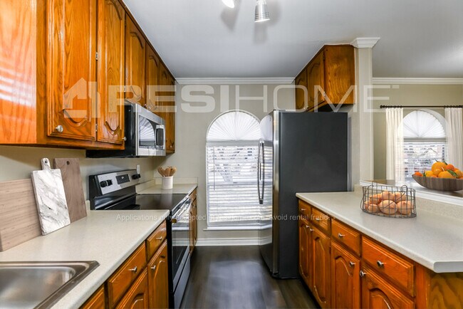 Foto del edificio - 2917 Rolling Hills Dr