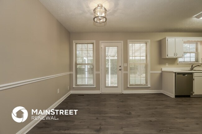 Building Photo - 2319 Centertree Dr