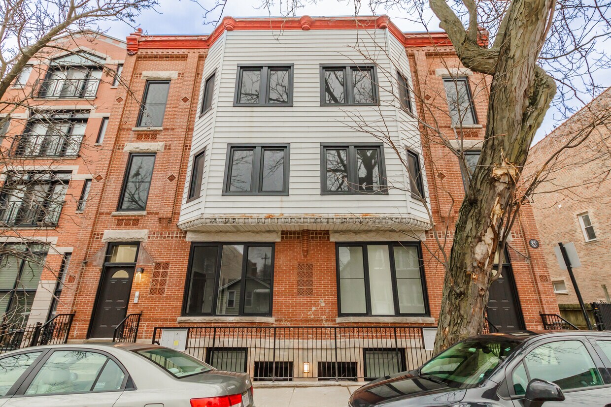 Primary Photo - 913 S Miller St