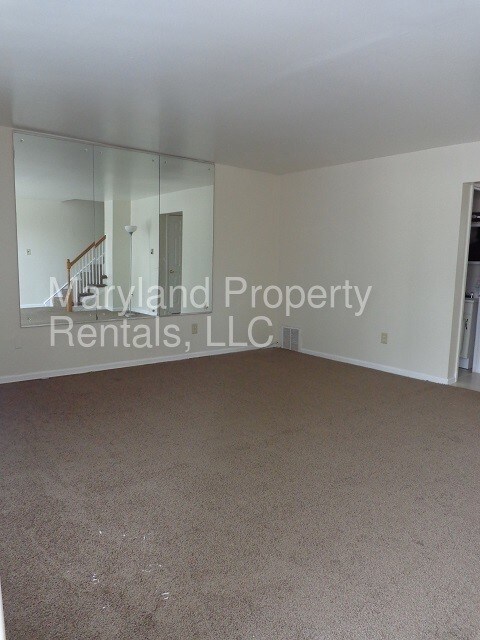 Foto del edificio - 1705 Addison Rd S
