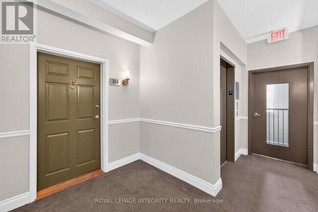 Building Photo - 140 Guelph Private
