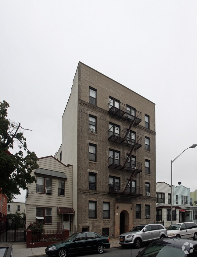 3753 62nd St, Woodside, NY 11377 Apartments in Woodside, NY