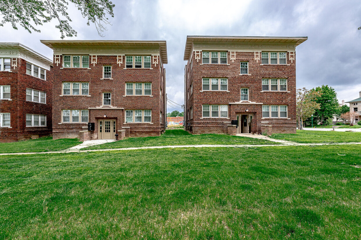 Primary Photo - Chestnut Corners Apartments
