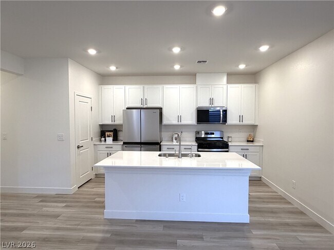 Foto del edificio - 4212 Zilker Pk Ave