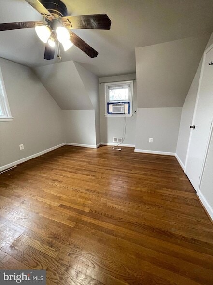 Photo - 3608 Isbell St