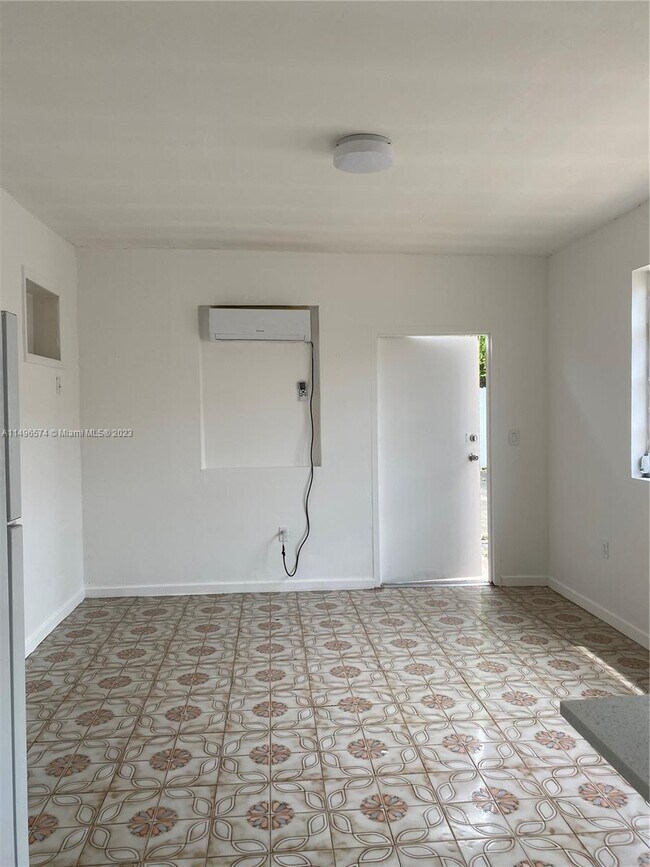 Foto del edificio - 10800 SW 61st St