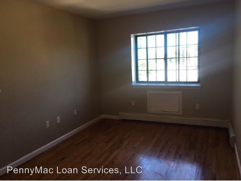 Building Photo - 2 br, 1 bath House - 720 E 217th St 4A