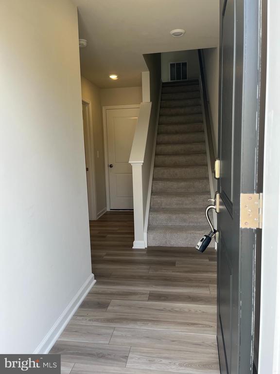 Building Photo - 332 Watercourse Dr