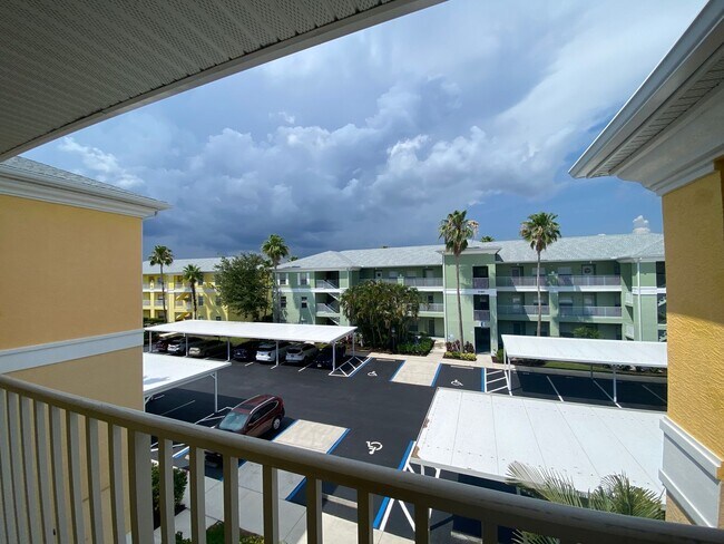 Foto del edificio - 2081 Willow Hammock Cir