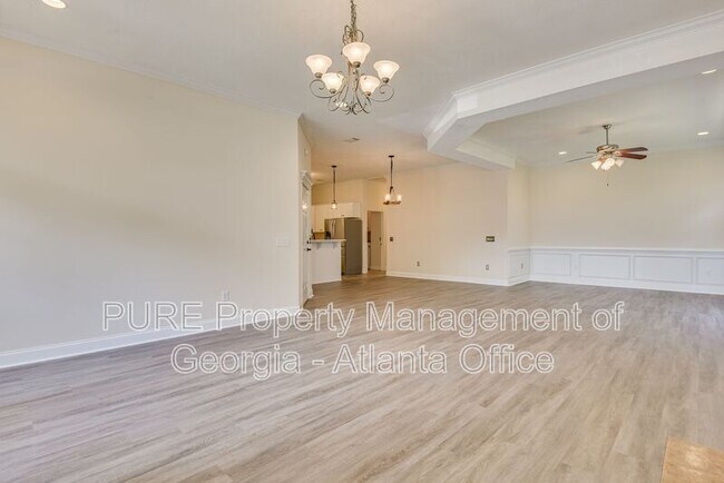 Foto del edificio - 2425 River Birch Dr