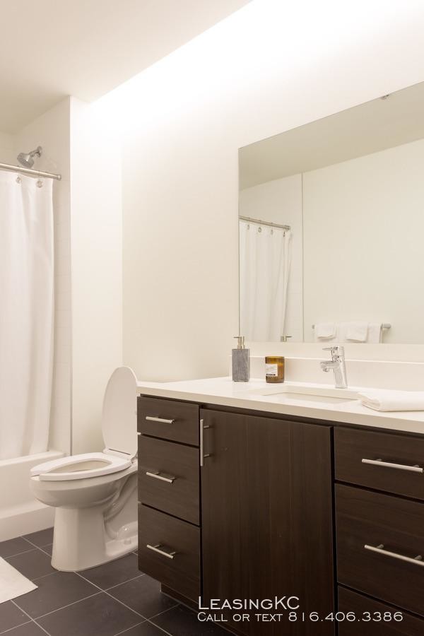 Foto del edificio - 1 bedroom in Kansas City MO 64111