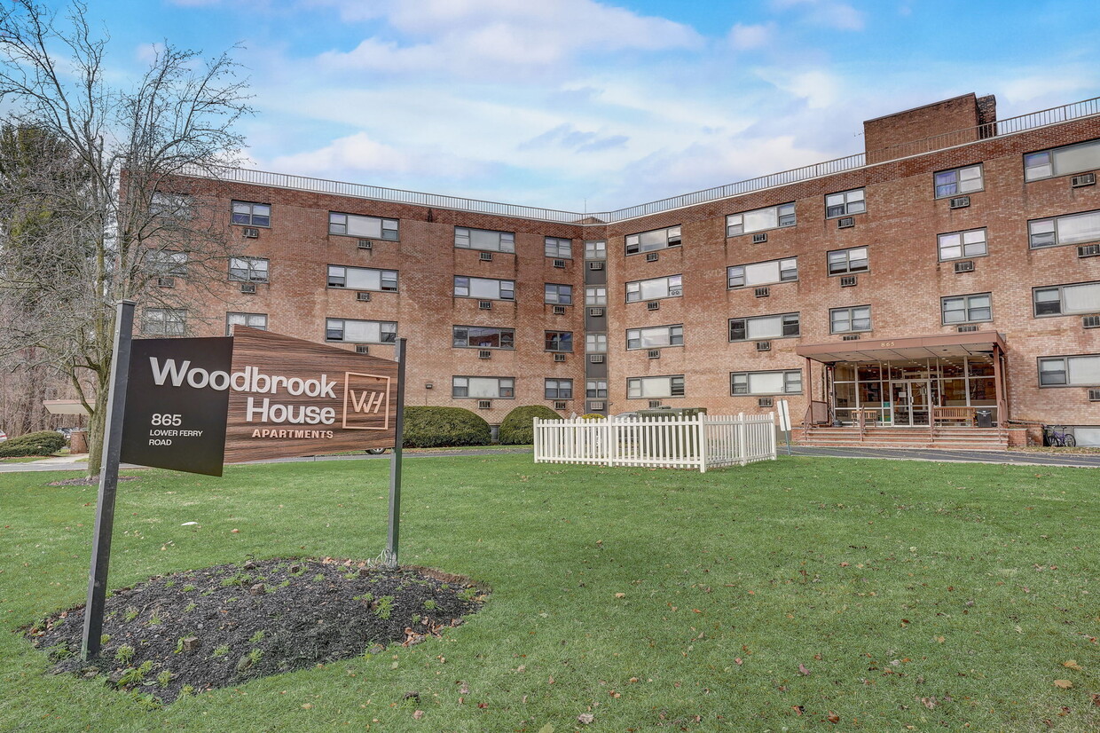 Foto principal - Woodbrook House Apartments