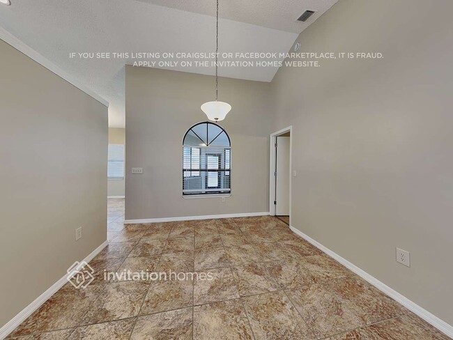 Building Photo - 785 Kara Cir