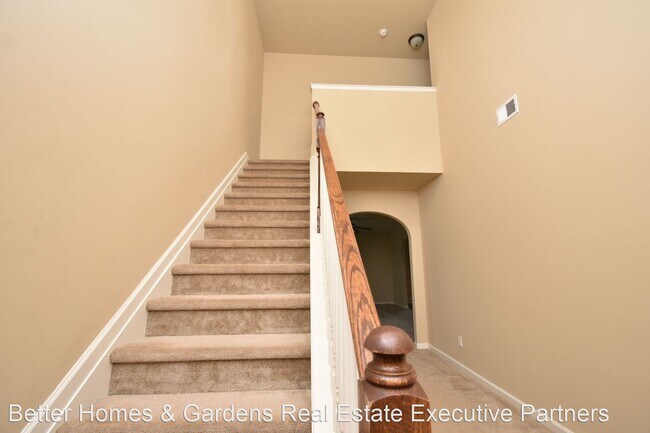 Building Photo - 5 br, 3 bath House - 3118 Theodore Street