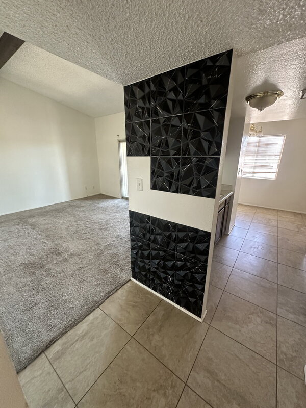 Building Photo - 10660 W Concordia Dr