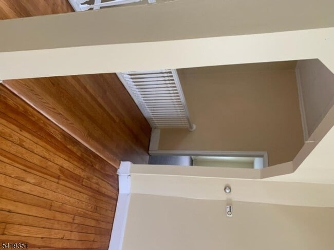 Foto del edificio - 129 Sayre St