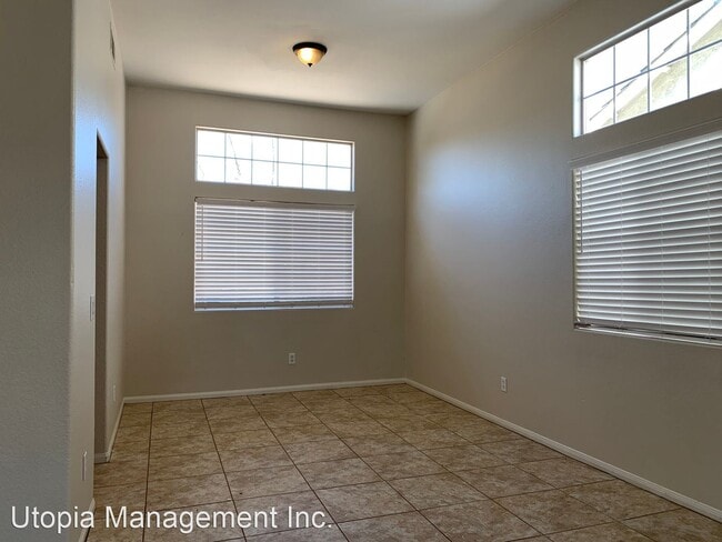 Building Photo - 3 br, 2.5 bath House - 27052 Fitzgerald Pl