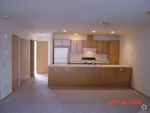 Building Photo - 3612A Michelle Ln