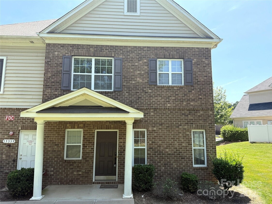Primary Photo - 11504 Amarone Dr