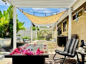 Building Photo - 750 Lincoln Ave