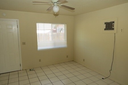 Foto del edificio - 1111 Holly Ave