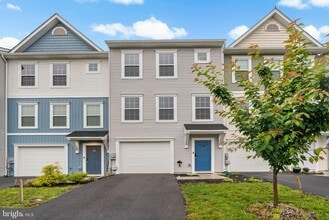 Building Photo - 132 Furlong Way