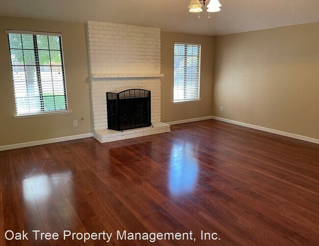 Building Photo - 3 br, 2 bath House - 1724 Armstrong Avenue