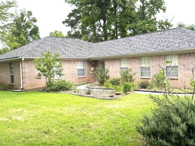 Foto del edificio - 10323 W Lakeshore Dr