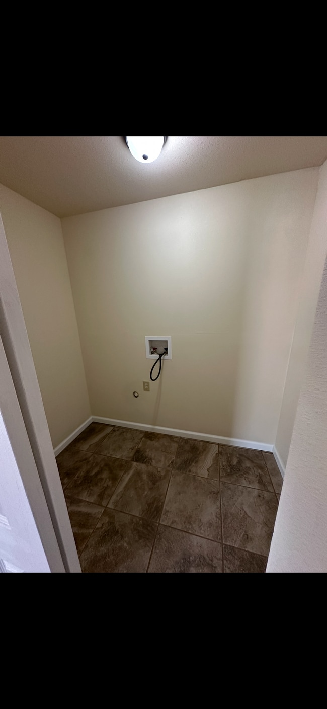 Building Photo - 301 Alamosa