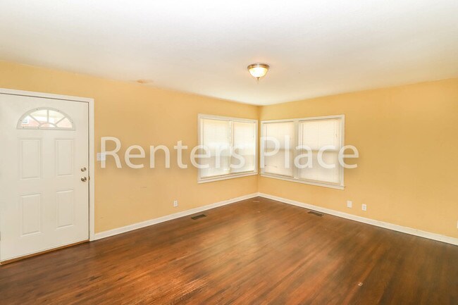 Foto del edificio - 913 E 37th St