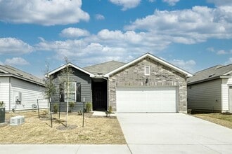 Building Photo - 217 Stonebrook Dr
