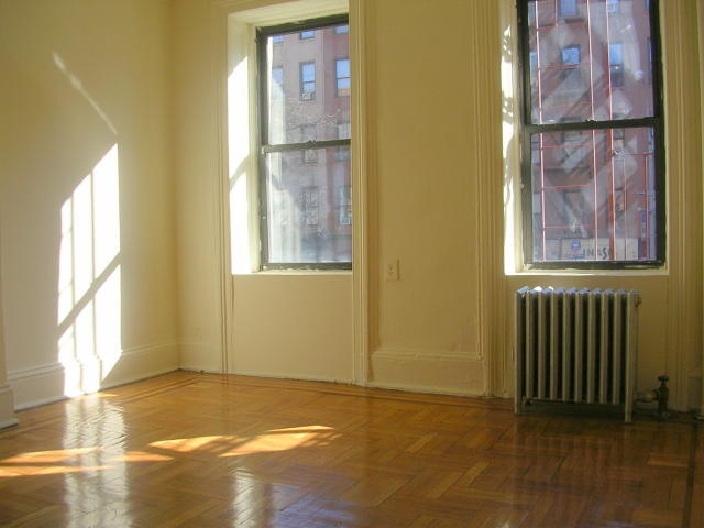 Living Area - 1577-1579 First Ave