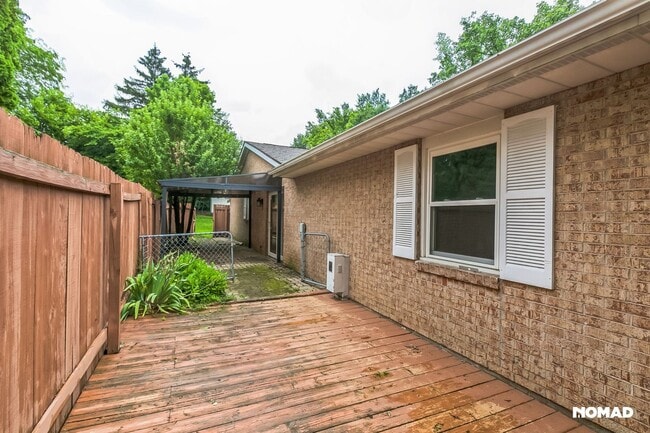 Building Photo - Spacious 4BR House in Dayton Neighborhood ...