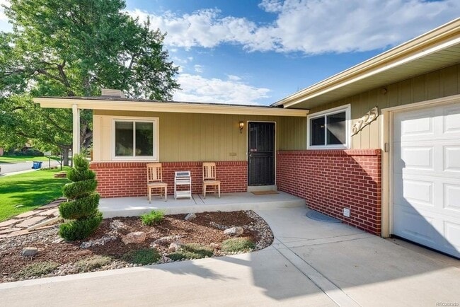 Photo - 6725 S Penrose Ct House