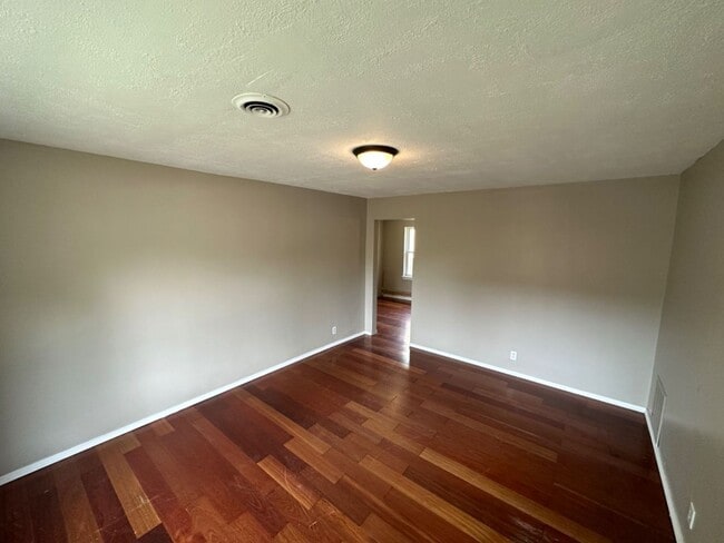Building Photo - 5302 N 47th St
