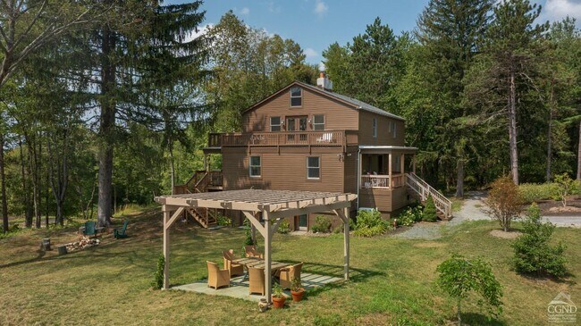 Building Photo - 102 Black Bridge Rd