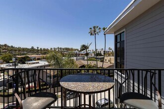 Building Photo - 8110 El Paseo Grande