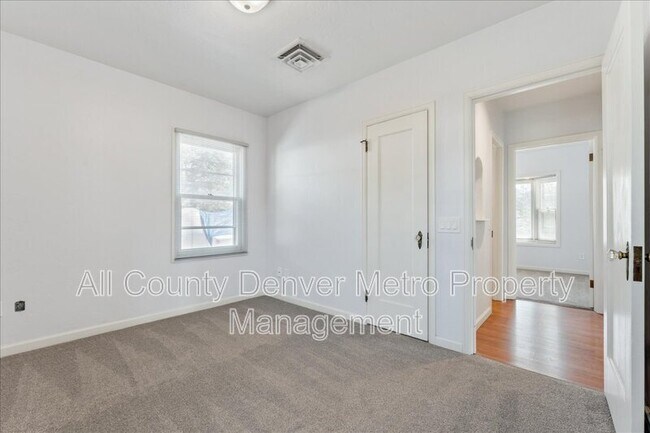 Foto del edificio - 1331 Ammons St